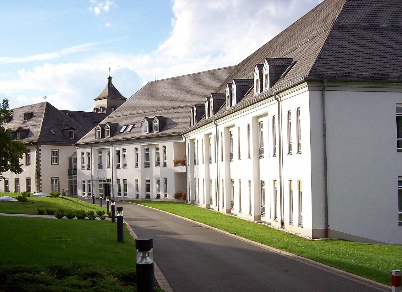 Außenansicht: Fachkrankenhaus Kloster Grafschaft