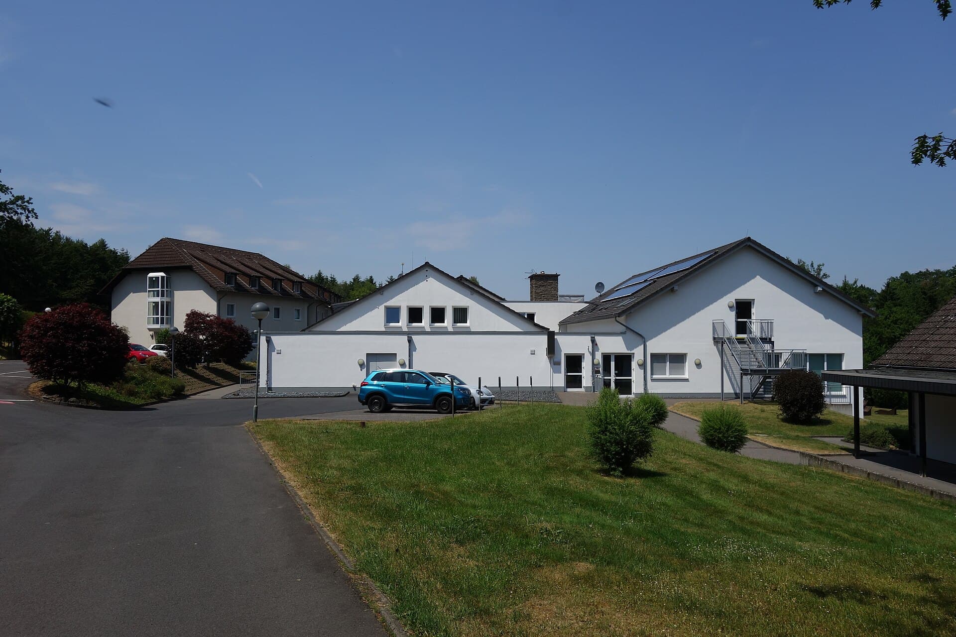 Außenansicht: Kliniken Wied