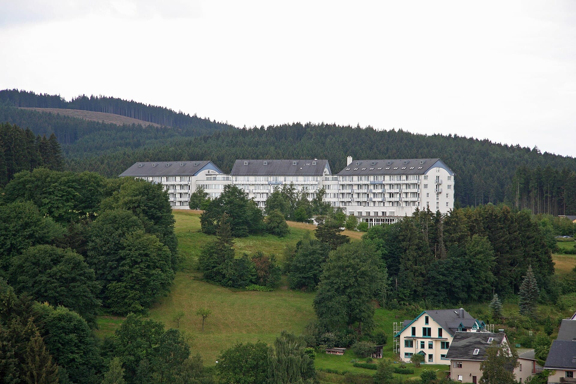 Außenansicht: MEDIAN Klinik Bad Lobenstein