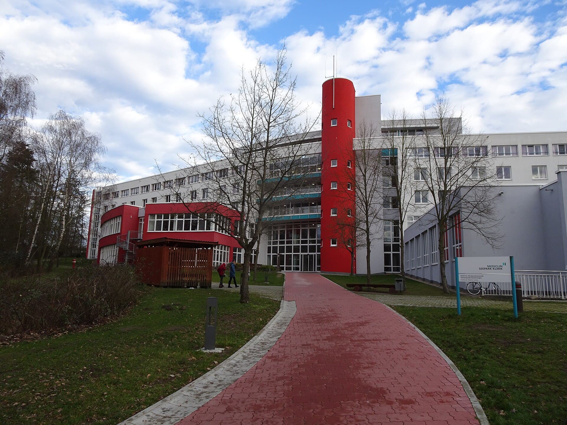 Außenansicht: MEDICLIN Seepark Klinik