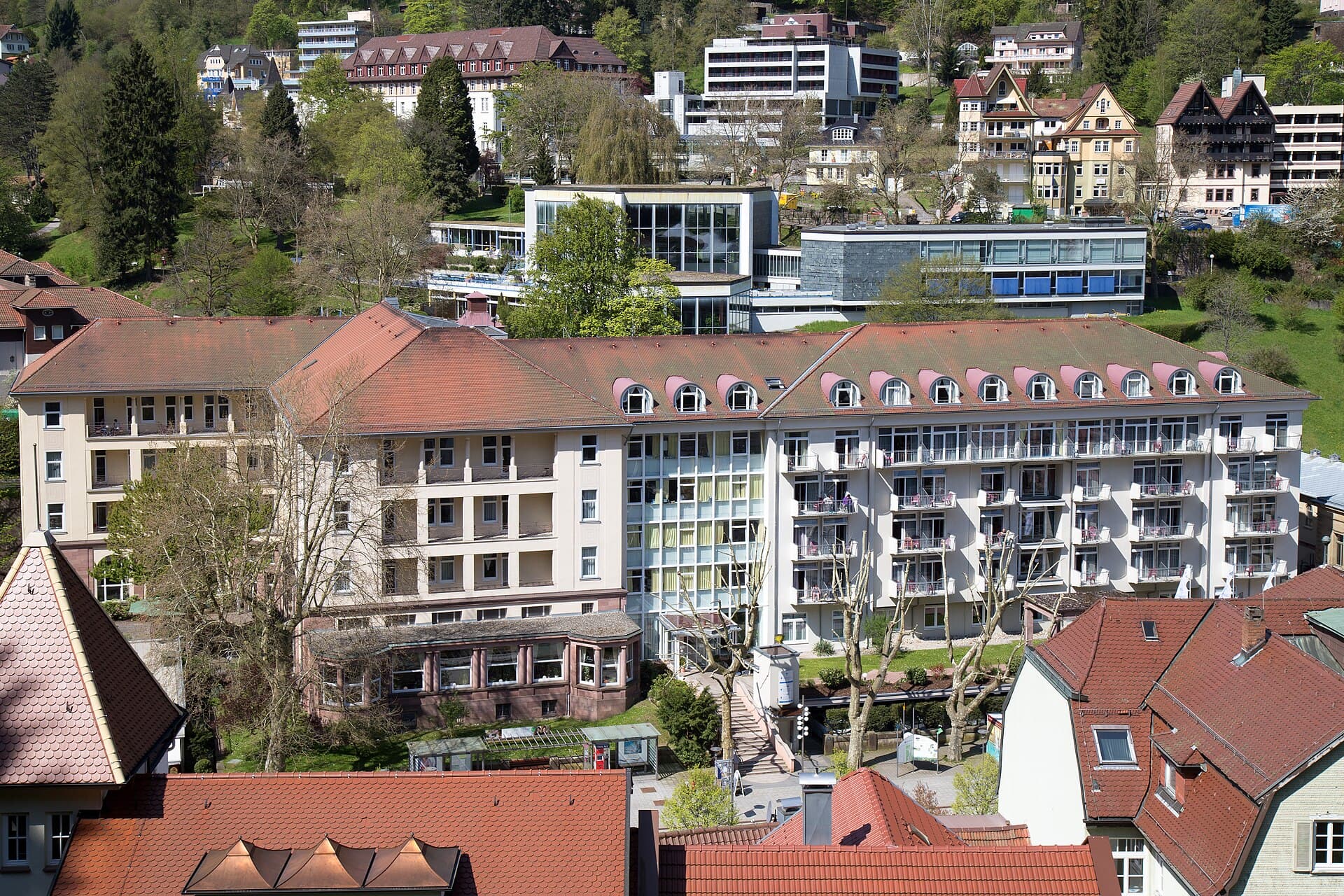 Außenansicht: Neurologisches Rehabilitationszentrum Quellenhof