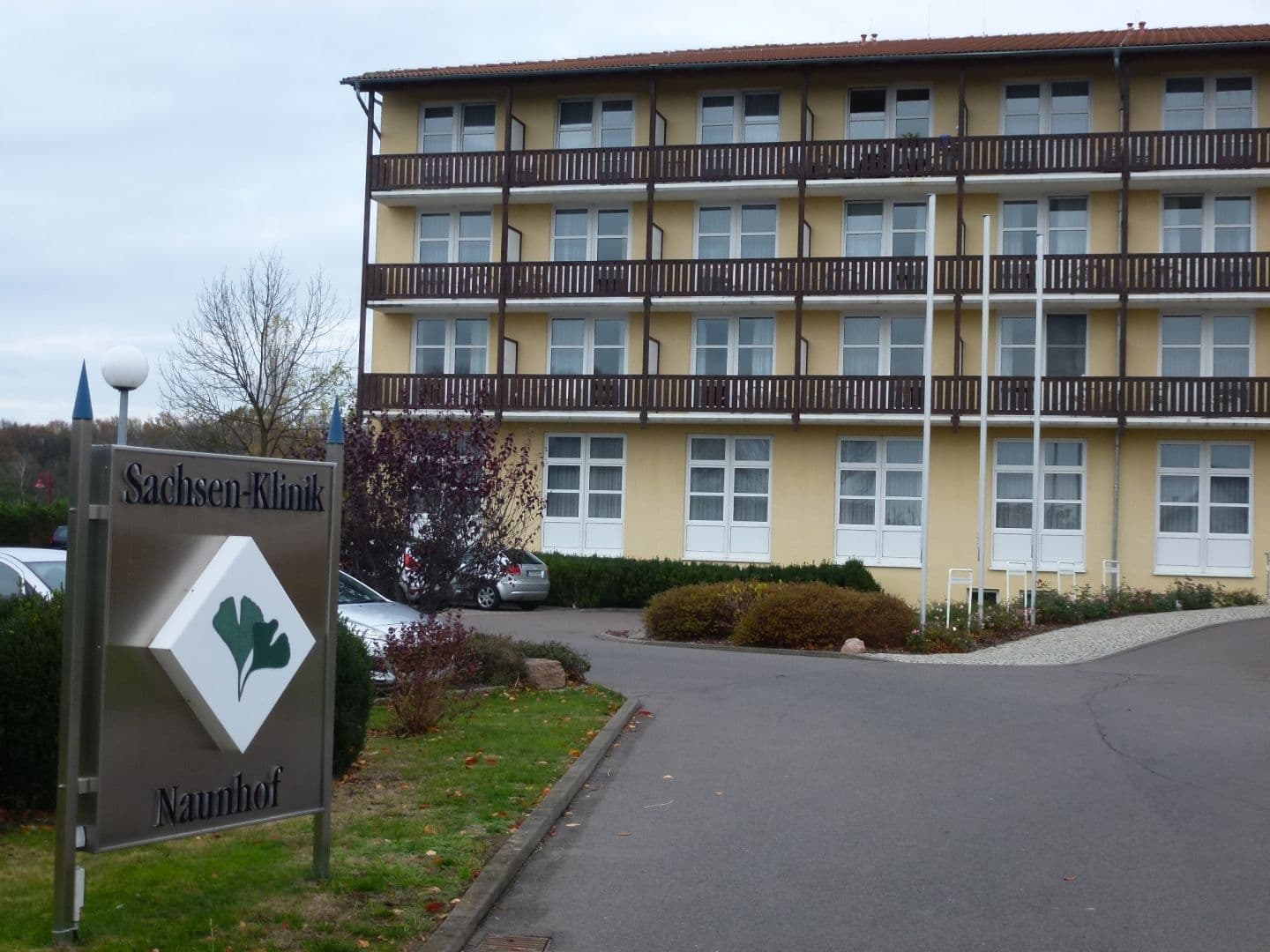 Außenansicht: Sachsen-Klinik Naunhof