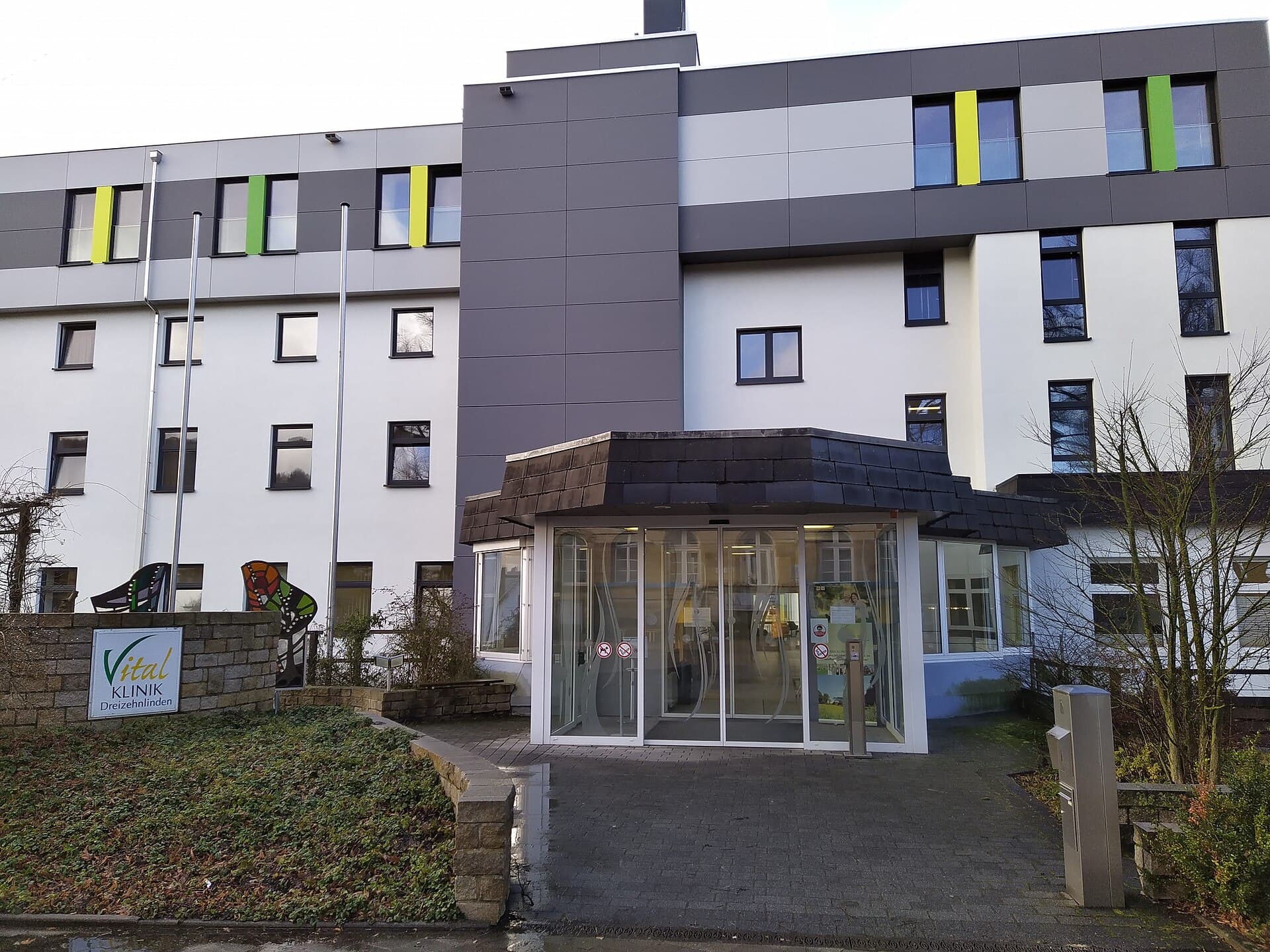 Außenansicht: Vital-Klinik Dreizehnlinden Bad Driburg